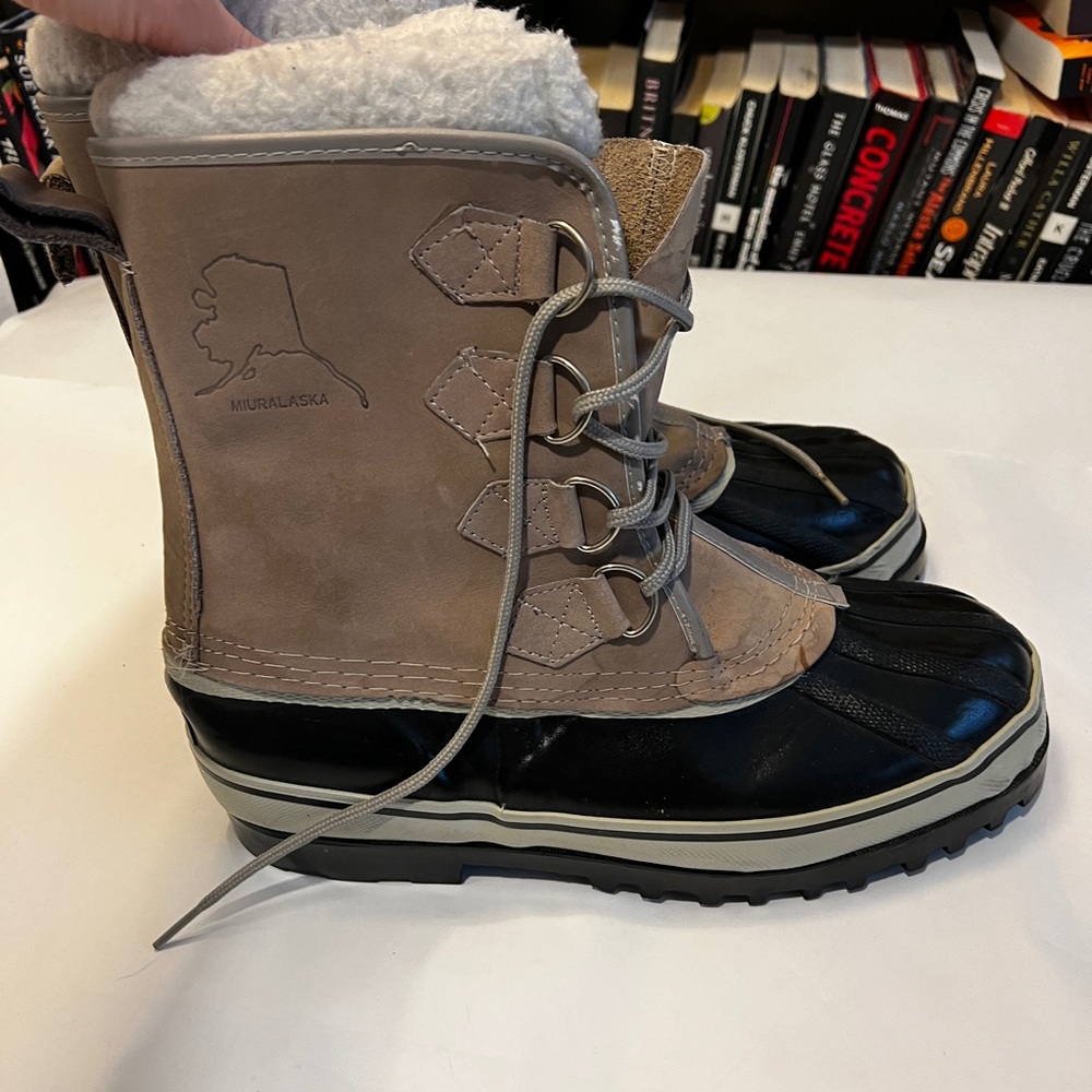 EUC Vintage Miuralaska Winter Boots | Men's | Size 10